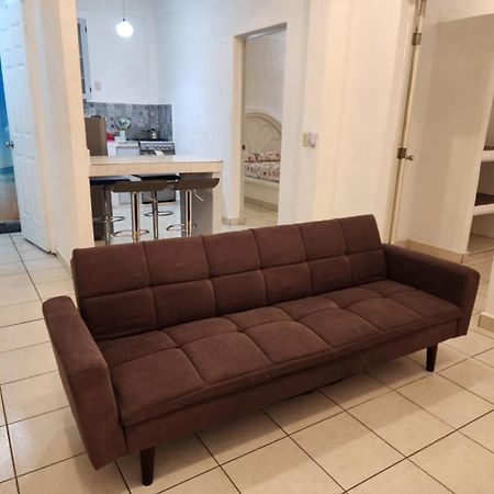 Comfy 2Bedroom Minutes From Downtown & Fast Wi-Fi シワタネホ エクステリア 写真