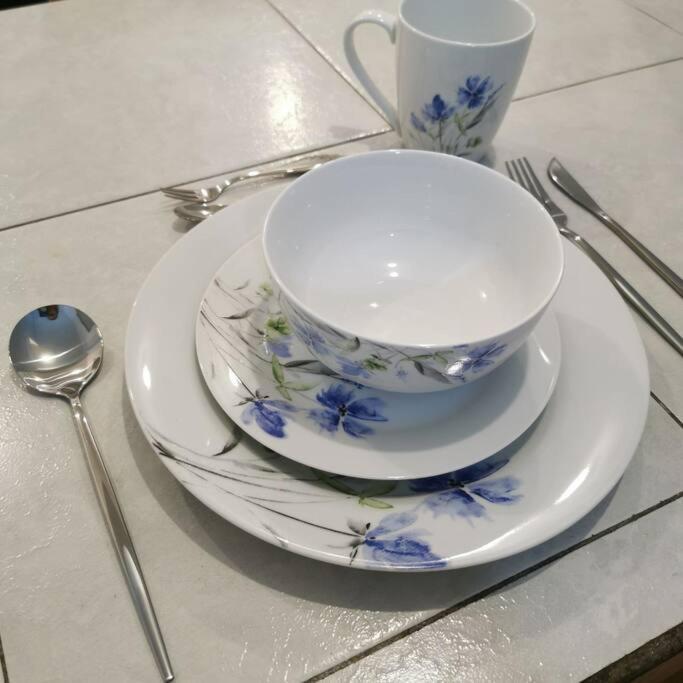 Comfy 2Bedroom Minutes From Downtown & Fast Wi-Fi シワタネホ エクステリア 写真