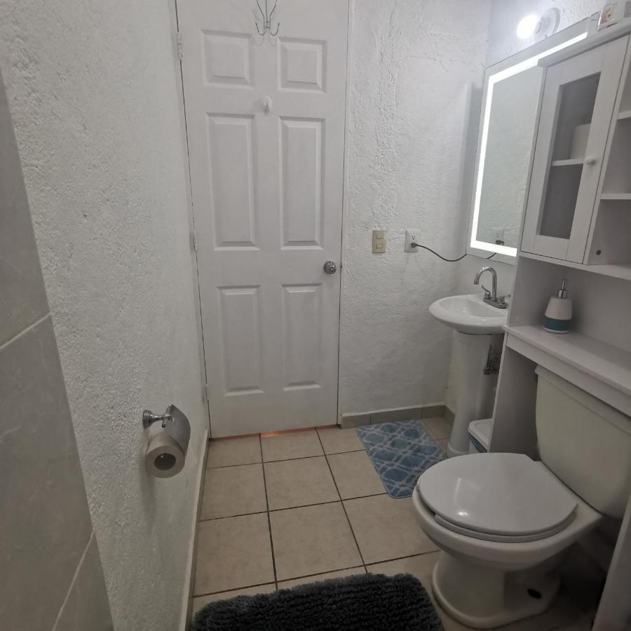 Comfy 2Bedroom Minutes From Downtown & Fast Wi-Fi シワタネホ エクステリア 写真